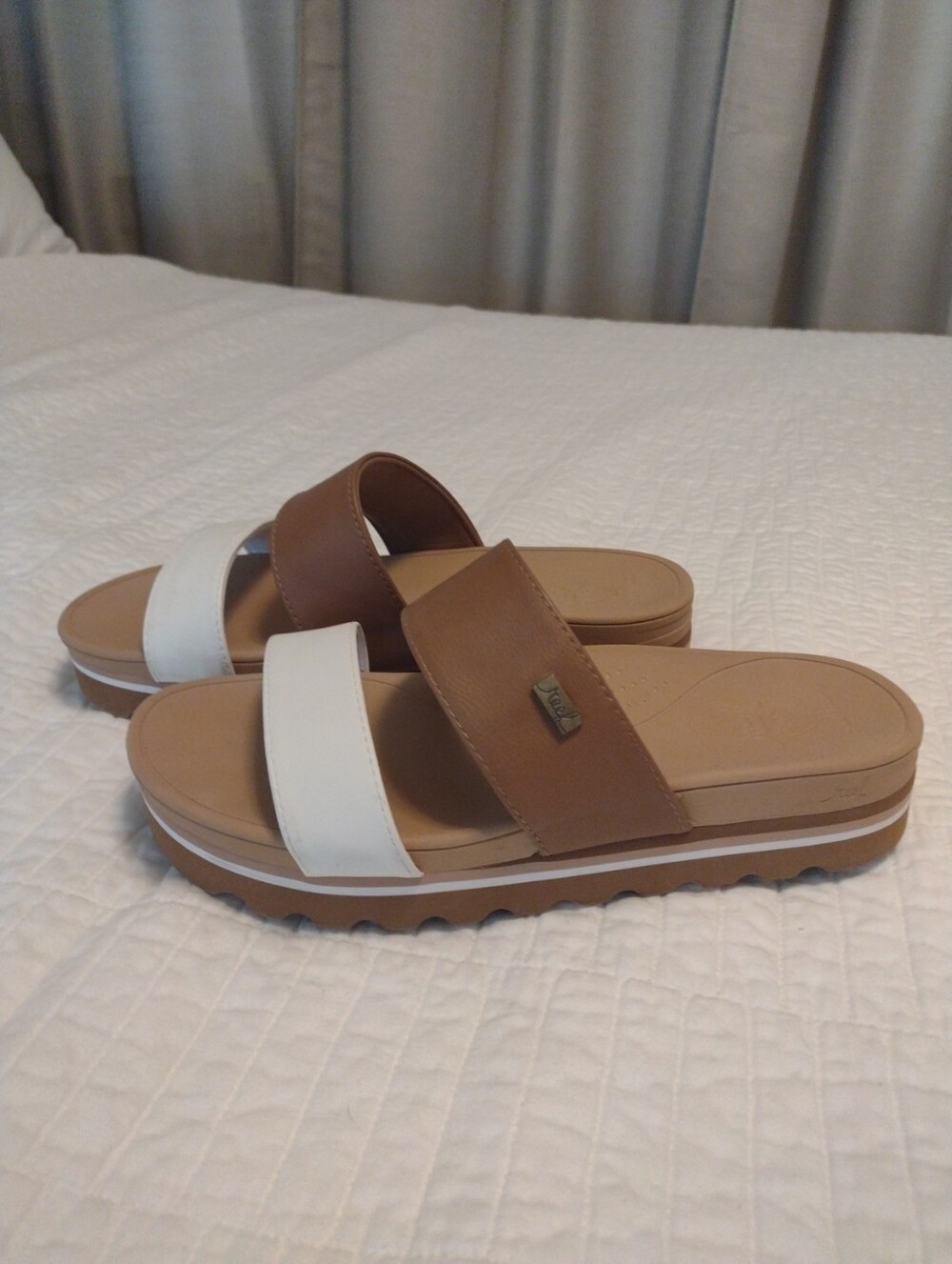 Reef Women's 8 Banded Horizon 1.5" Platform Sandals Beach Resort Vacation